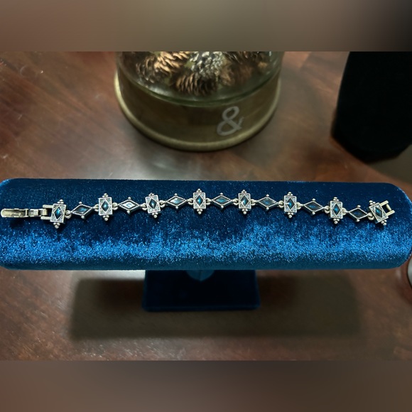 Napier Vintage blue and silver bracelet - Picture 1 of 5